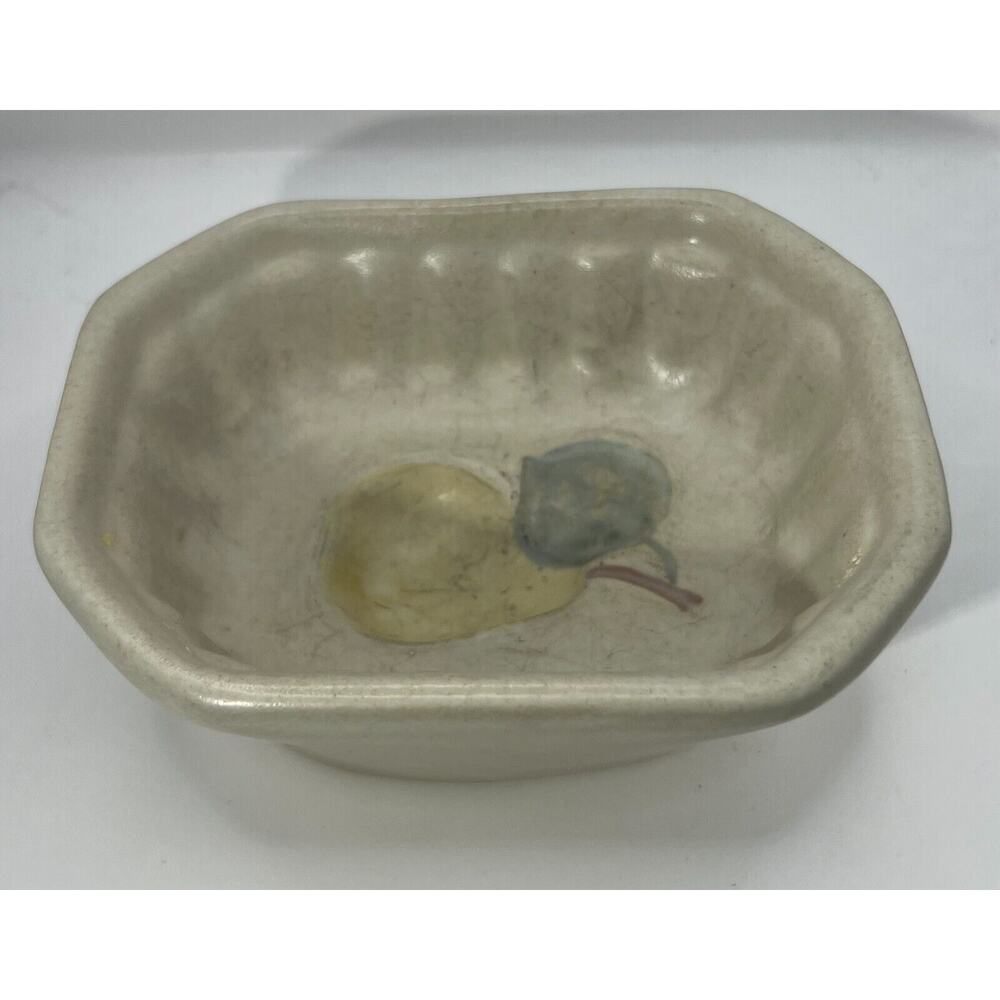 CHATHAM POTTERS Country Harvest Pear Jello MOLD Stoneware Dish 5x4x2 Vintage